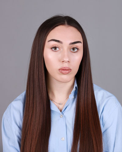 автор